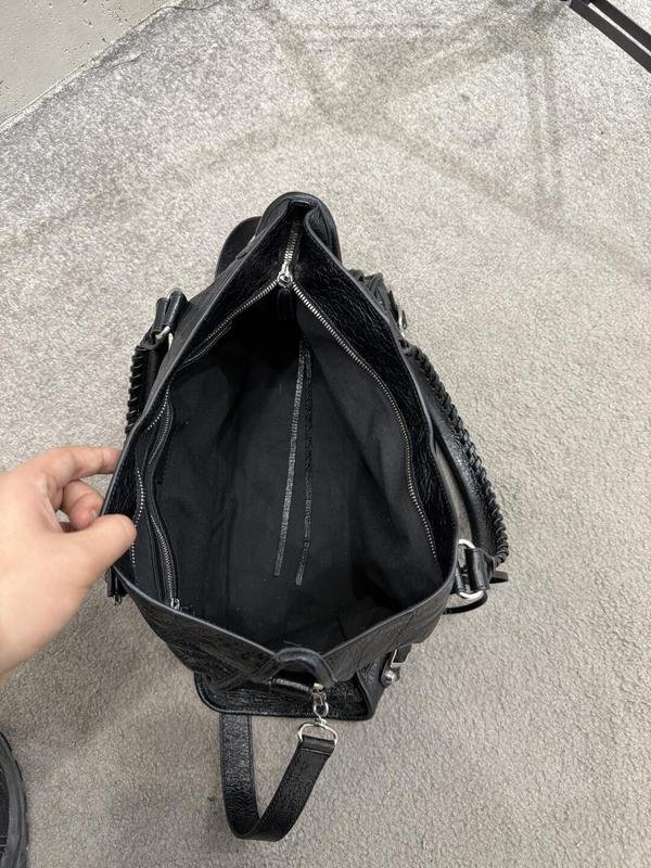 Women's Vintage Crossbody Bag, Shoulder Bag, Purse, Motorcycle & Bicycle Bag, Black & Gray Rivet Bag 3