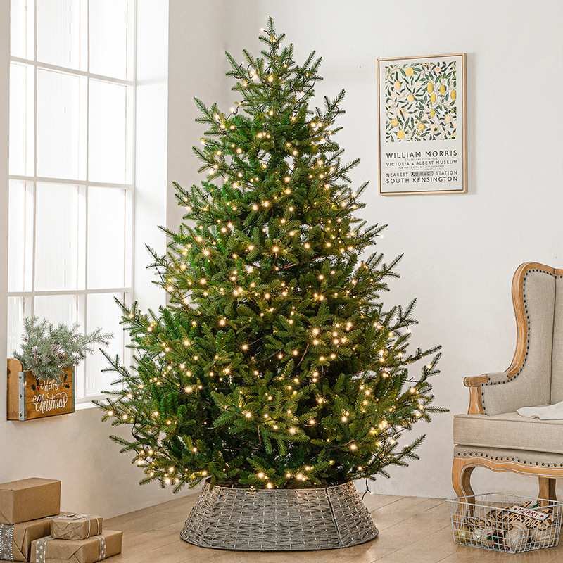 Christmas Tree Illuminated Decorative Bare Tree Large Luxury PE Artificial Christmas Tree Made in China for